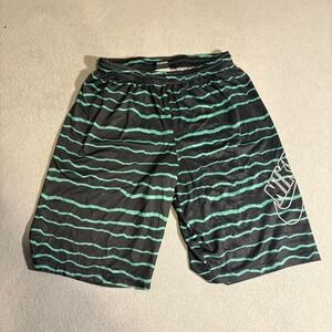 Nike SB green and black striped shorts Boys Size XL‎